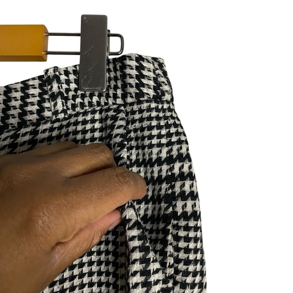 Michael Michael Kors Women’s Geometric Stretch Pant-Black/White - Picture 6 of 11